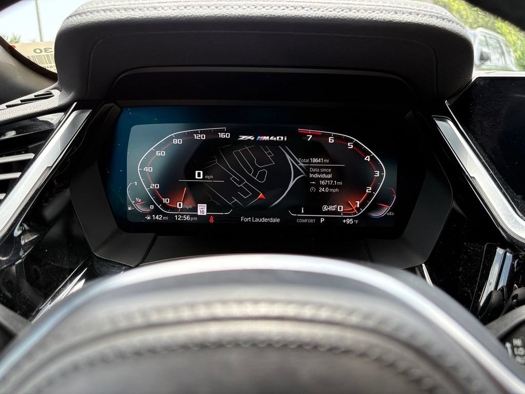 Used 2022 BMW Z4 M40i w/ Premium Package RWD image 36