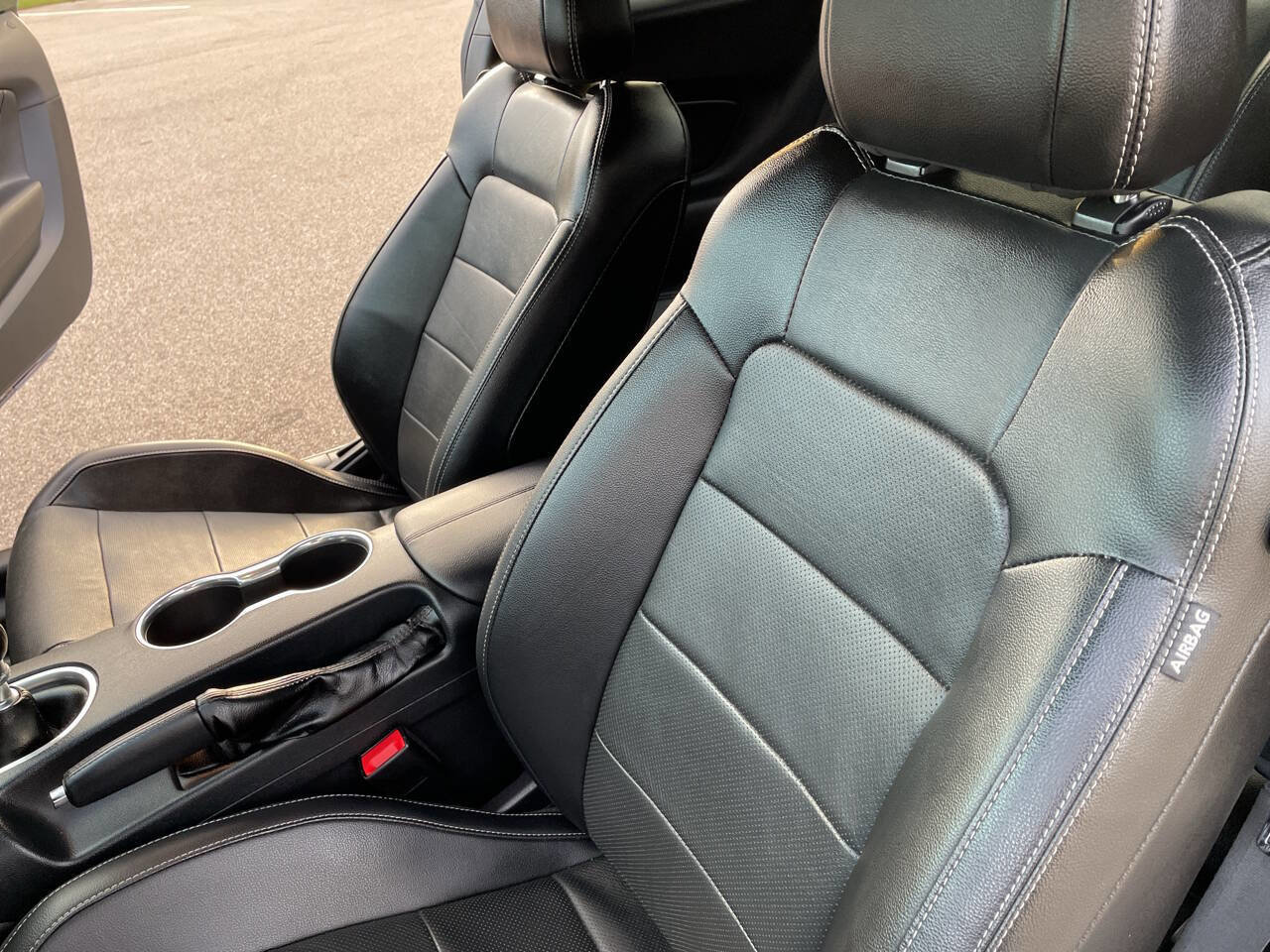 Used 2018 Ford Mustang GT Premium w/ Black Accent Package image 9