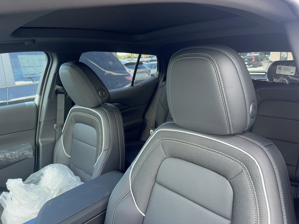 New 2025 Chevrolet Equinox EV LT w/ Convenience Package II image 5