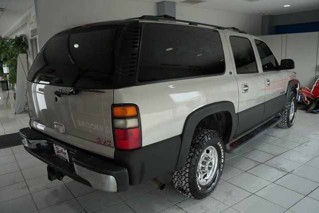 Used 2005 GMC Yukon XL 2500 SLT w/ SLT Preferred Equipment Group image 6
