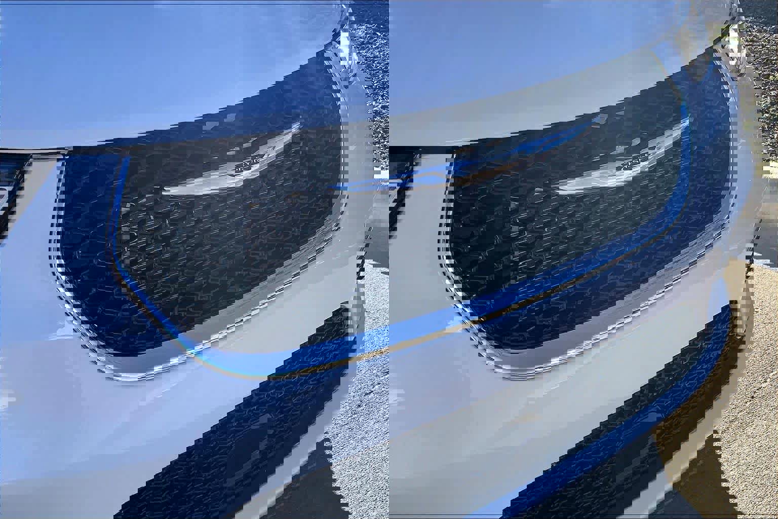 Used 2025 Chrysler Pacifica Select image 32