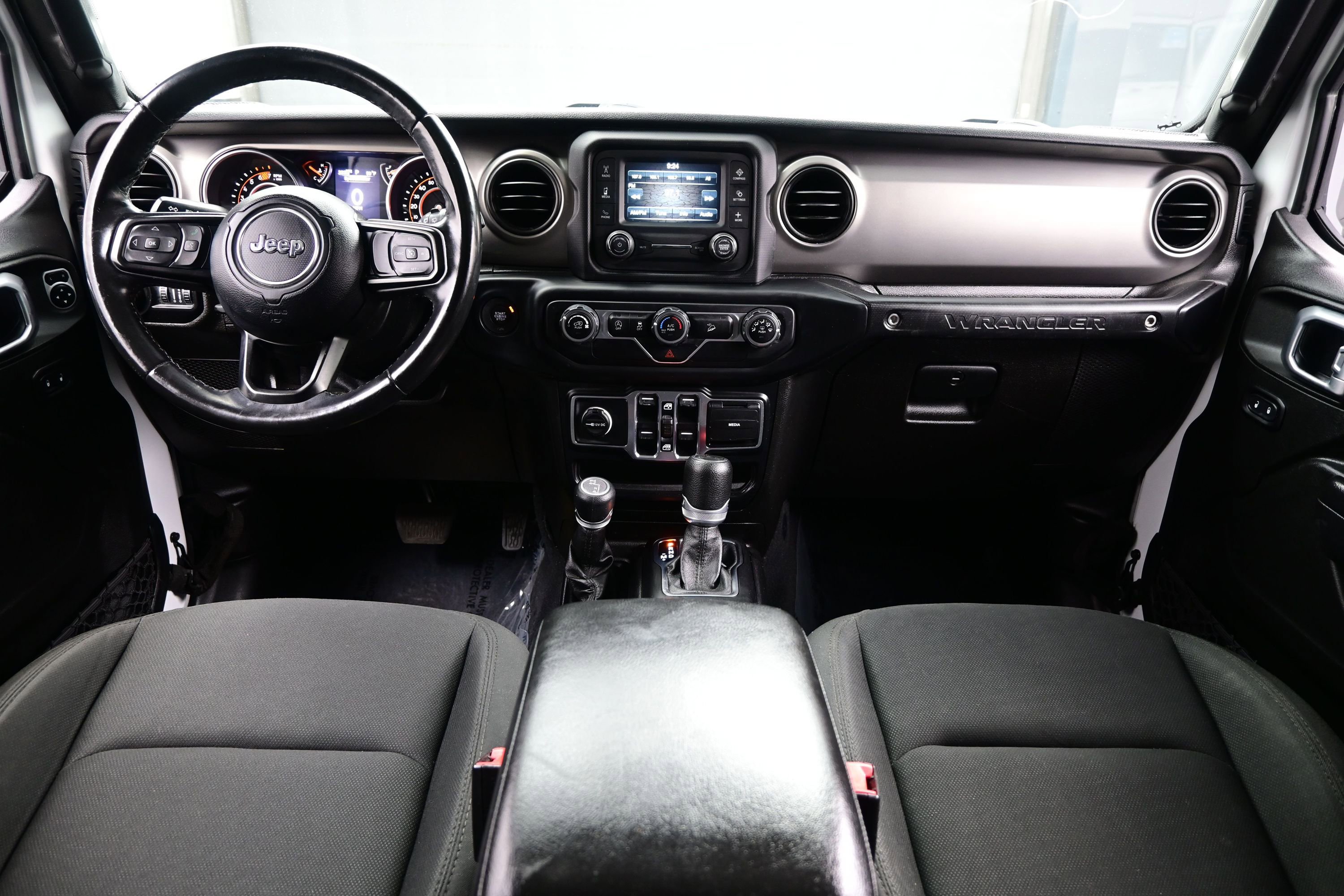 Used 2019 Jeep Wrangler Unlimited Sport S AWD/4WD image 18