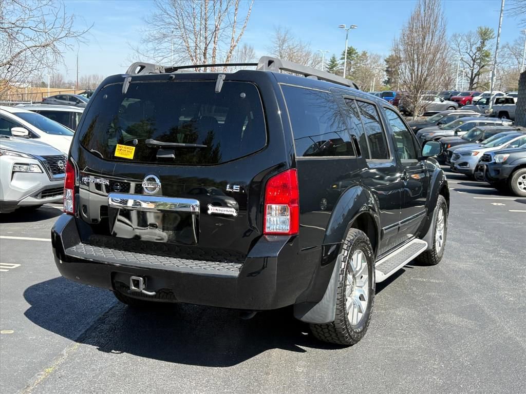 Used 2012 Nissan Pathfinder LE image 6