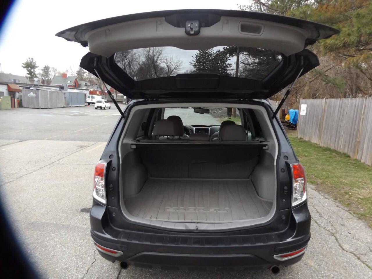 Used 2009 Subaru Forester 2.5X AWD/4WD image 5