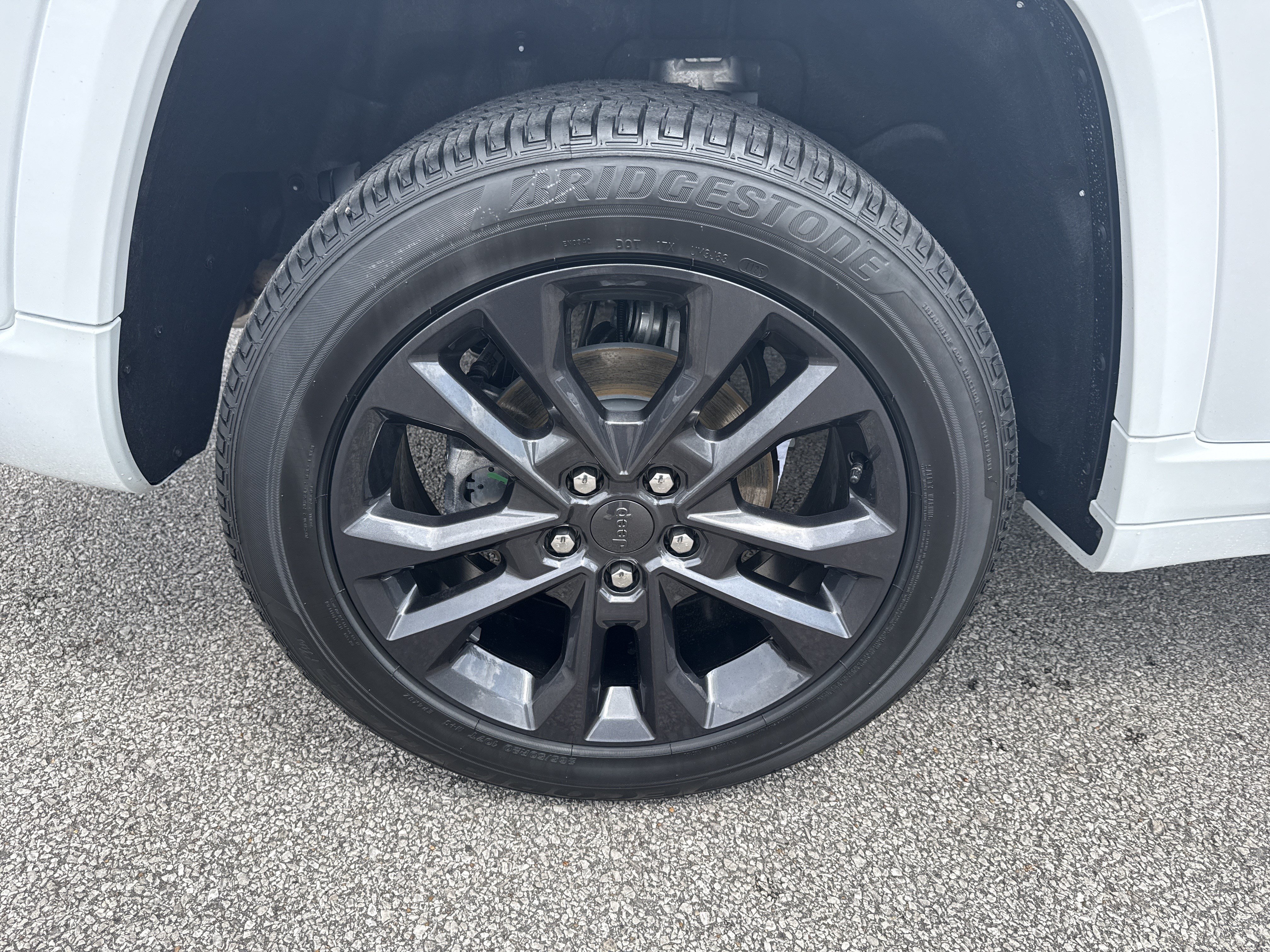 New 2026 Jeep Grand Cherokee Limited AWD/4WD image 17