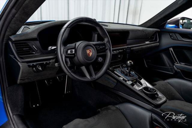 Used 2025 Porsche 911 GT3 RWD image 36
