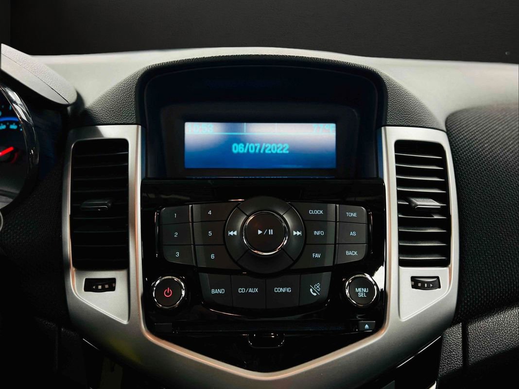 Used 2013 Chevrolet Cruze LT w/ All-Star Edition image 23