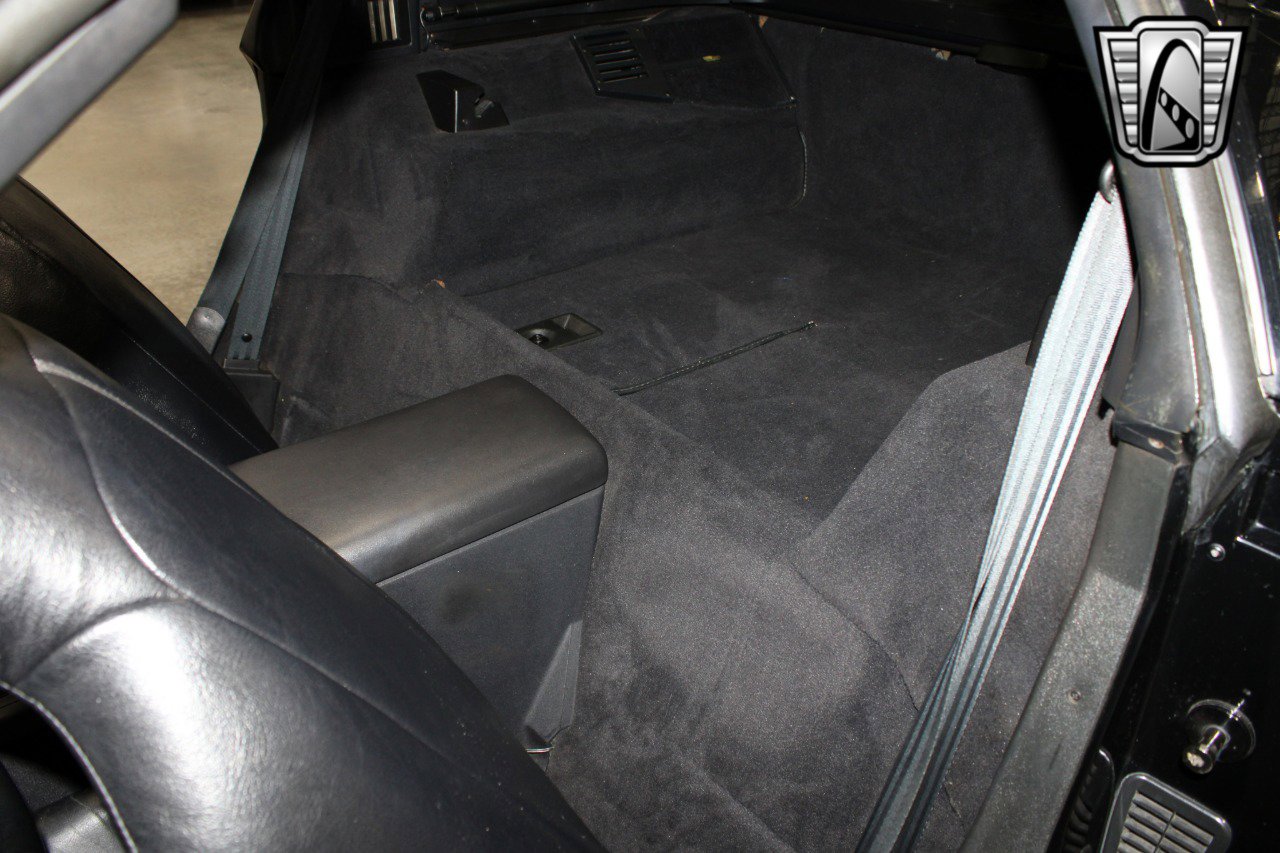 Used 1994 Chevrolet Corvette Coupe image 8