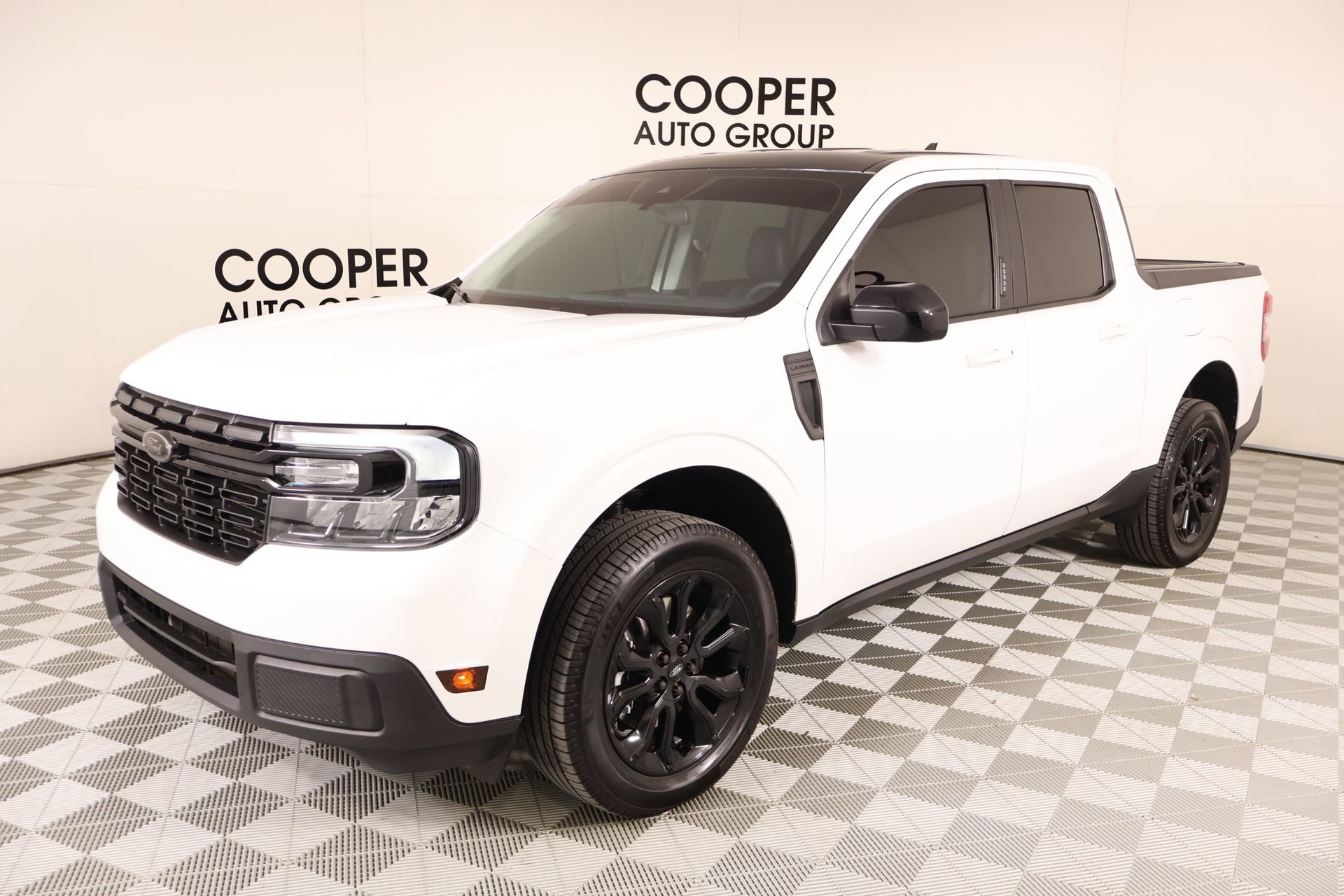 Used 2023 Ford Maverick Lariat w/ Lariat Luxury Package FWD image 11
