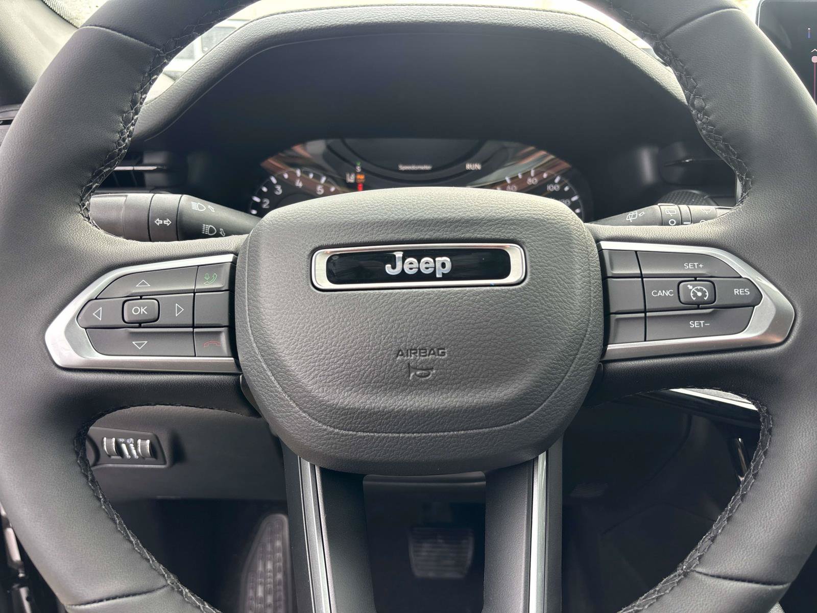 New 2026 Jeep Compass Latitude AWD/4WD image 11