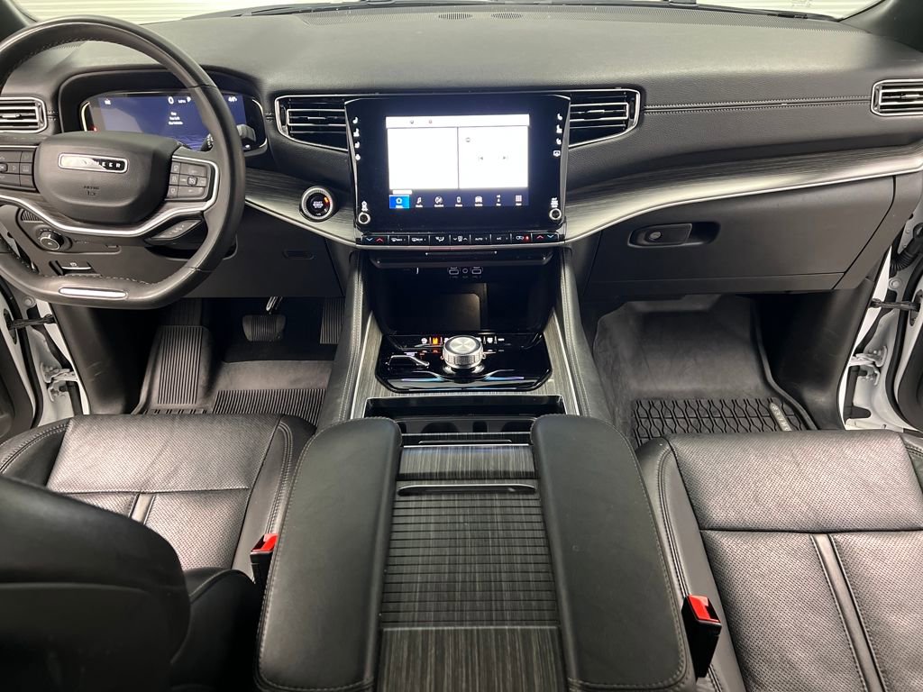 Used 2024 Jeep Wagoneer L Series II w/ Flexible Seating Group image 45