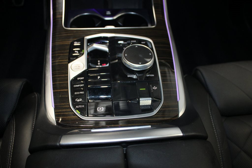 Used 2024 BMW X7 xDrive40i w/ M Sport Package image 39
