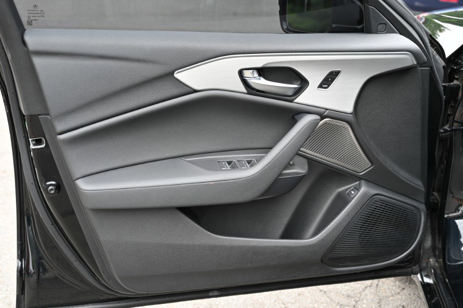 Used 2023 Acura TLX w/ Technology Package image 18