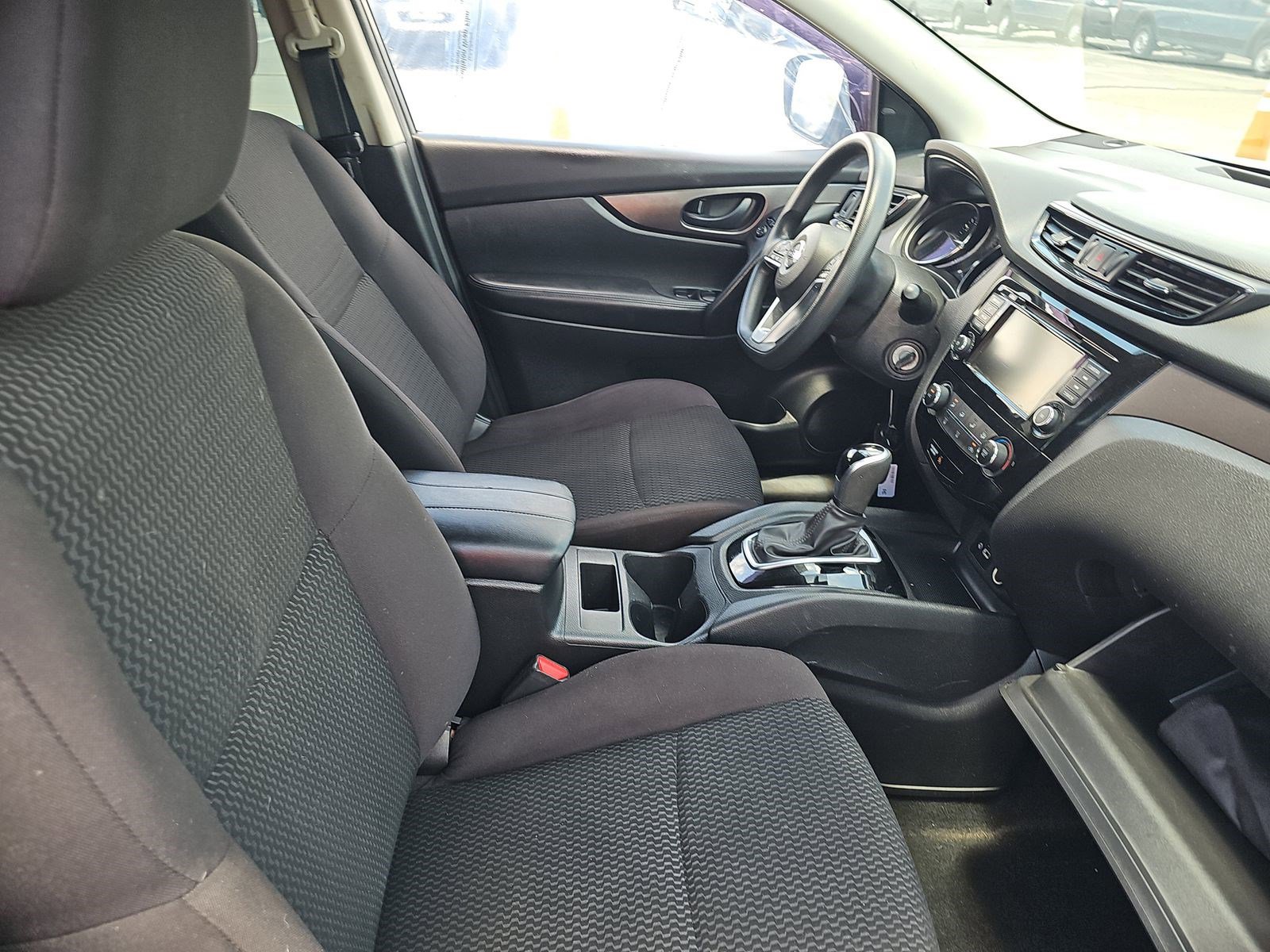Used 2020 Nissan Rogue Sport S w/ Appearance Package FWD image 10