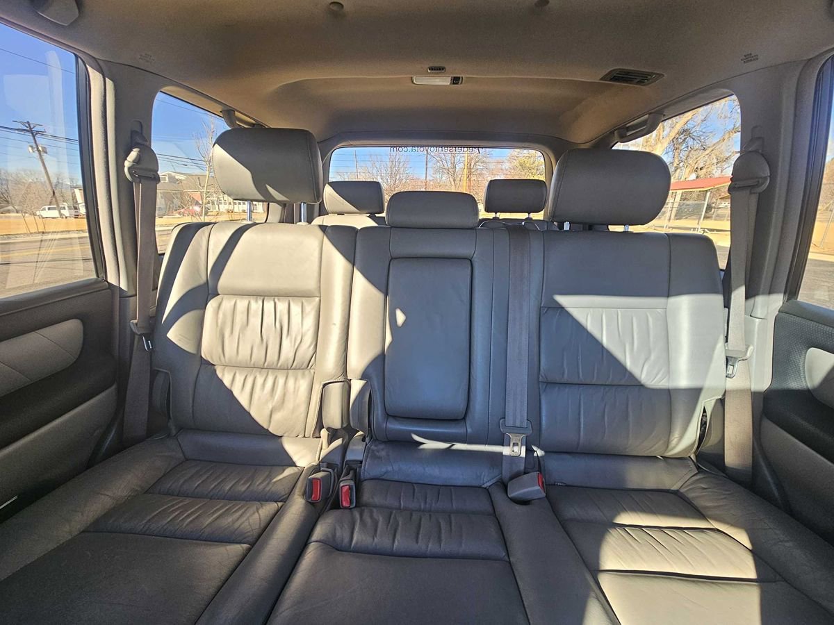 Used 2003 Toyota Land Cruiser image 24