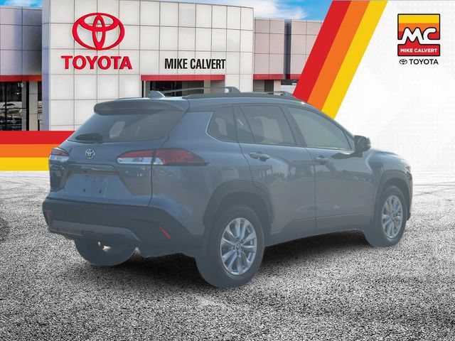 Used 2024 Toyota Corolla Cross LE FWD image 5