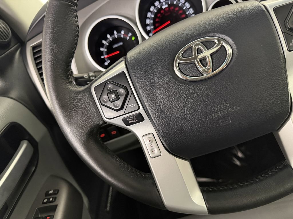 Used 2016 Toyota Sequoia Limited AWD/4WD image 32