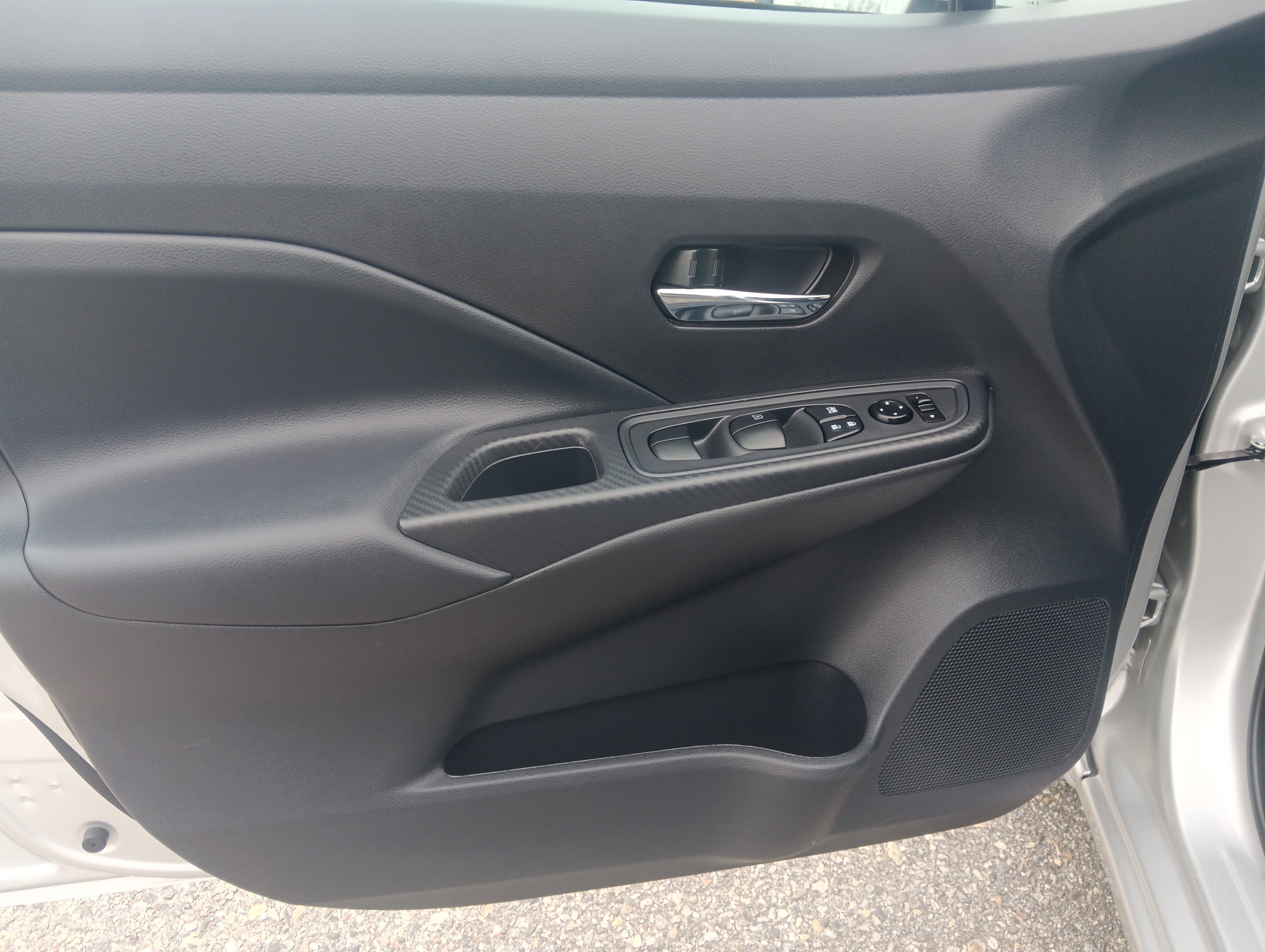 Certified 2025 Nissan Versa SV w/ Trunk Package image 15