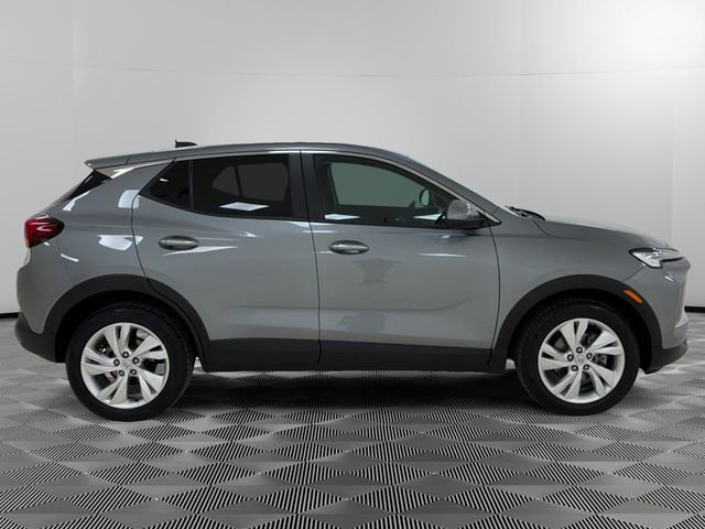 Used 2024 Buick Encore GX Preferred FWD image 2