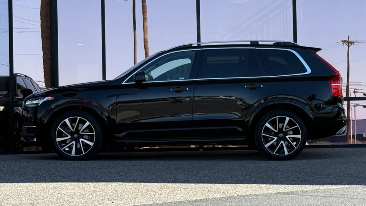 Used 2019 Volvo XC90 T6 Momentum w/ Advanced Package AWD/4WD image 5