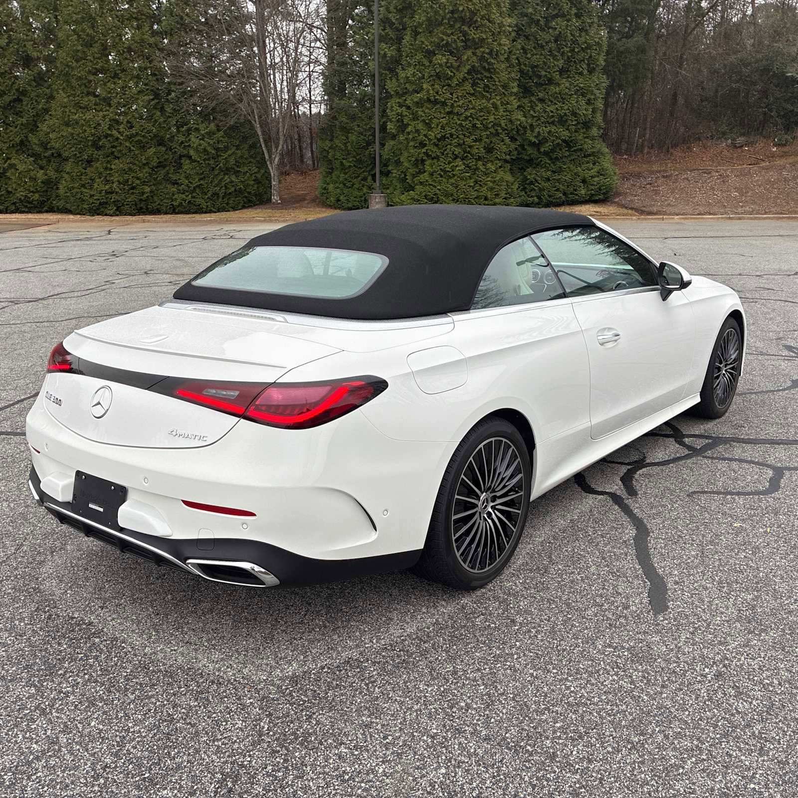 Used 2024 Mercedes-Benz CLE 300 4MATIC Cabriolet image 7
