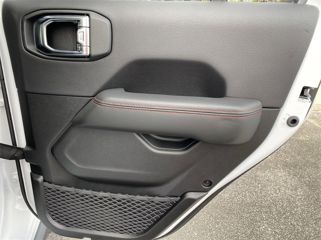 New 2025 Jeep Gladiator Rubicon image 29