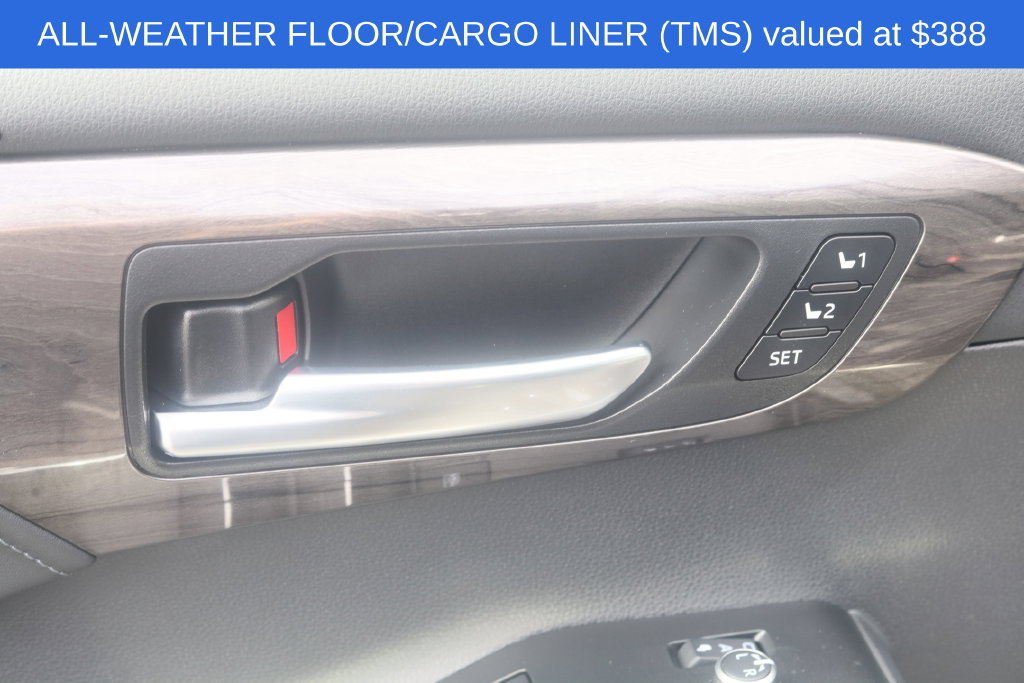 Used 2026 Toyota Highlander Platinum AWD/4WD image 6