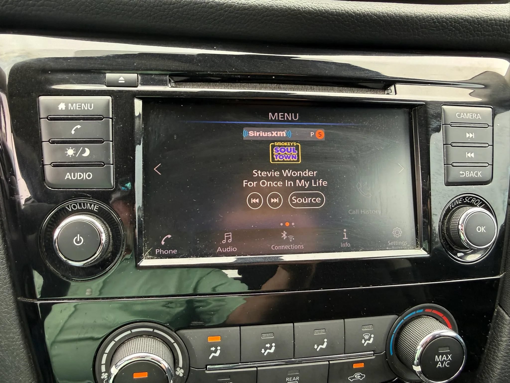 Used 2019 Nissan Rogue S FWD image 15