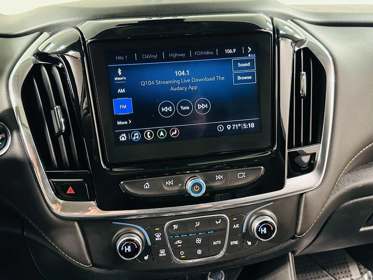 Used 2020 Chevrolet Traverse LT w/ LT Premium Package AWD/4WD image 12