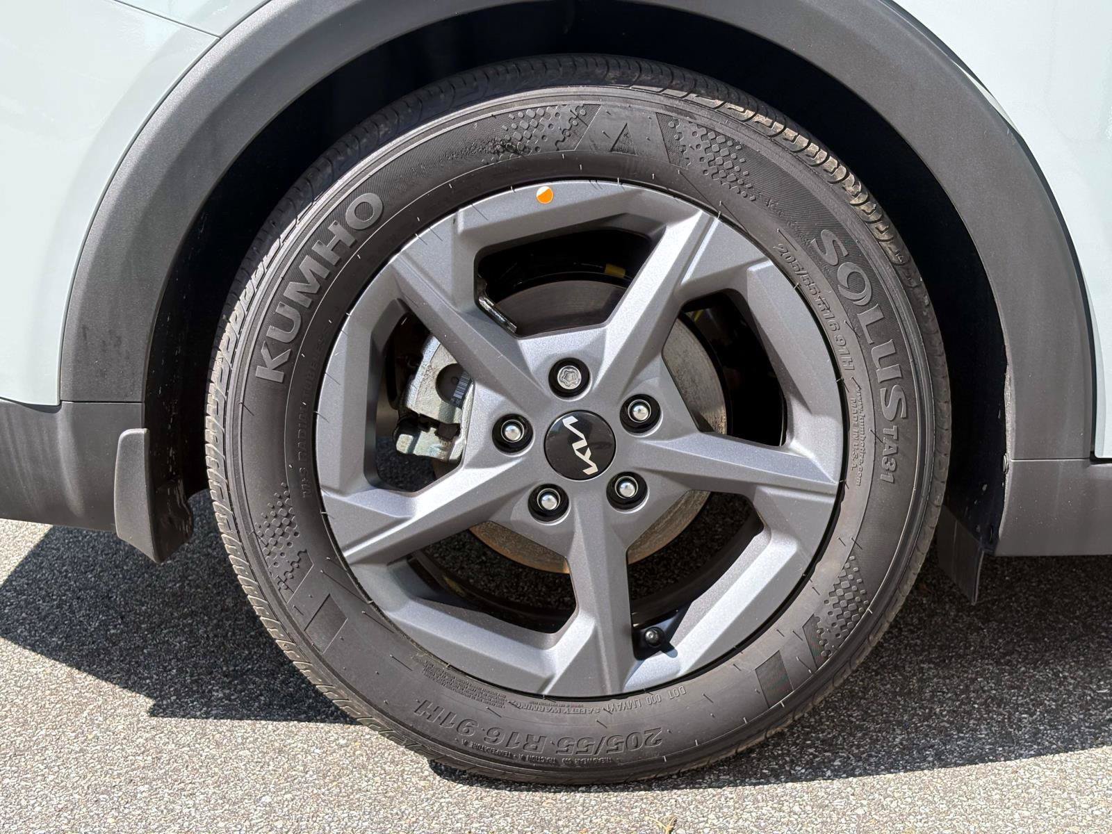 Certified 2025 Kia K4 FWD image 32