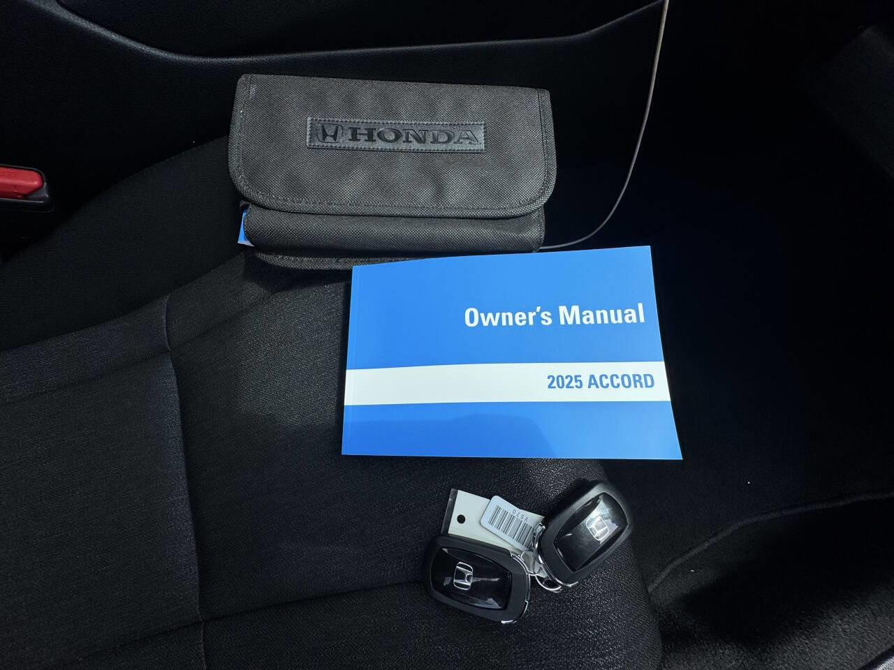 Used 2025 Honda Accord SE image 46