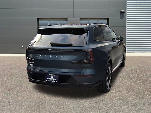 New 2025 Volvo EX90 Ultra image 3