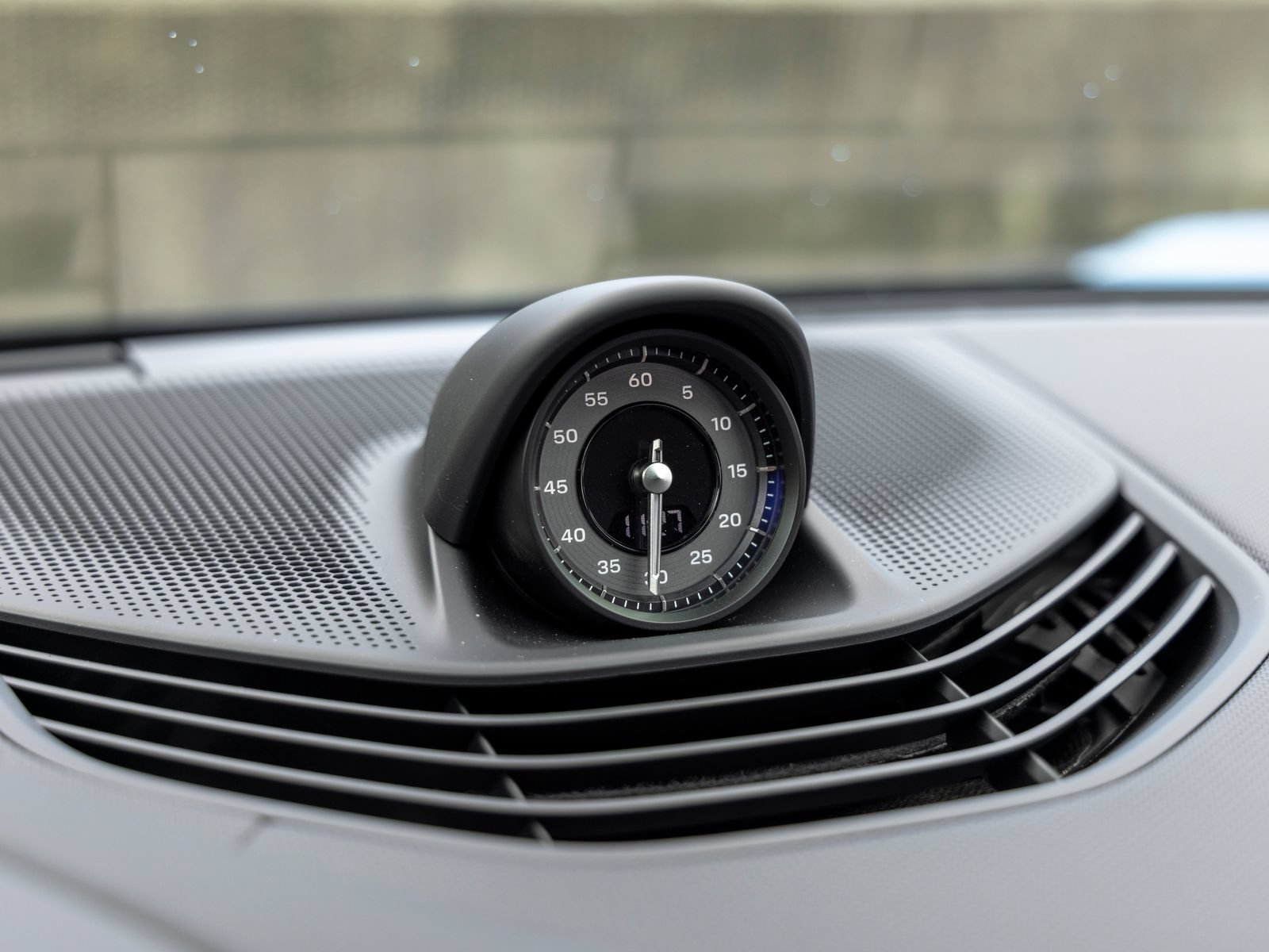 New 2026 Porsche Taycan AWD/4WD image 33