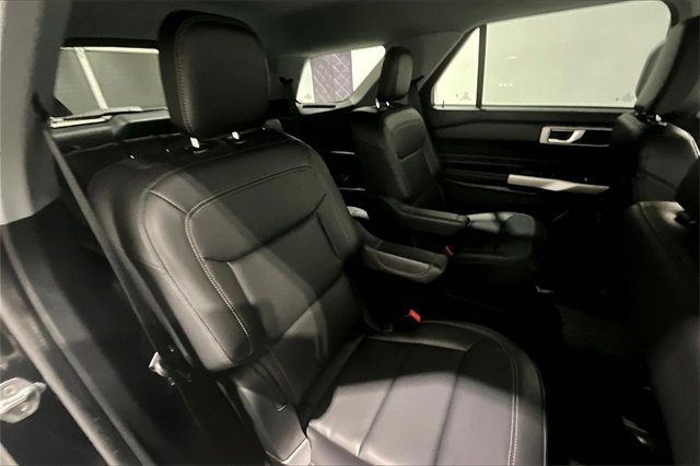 Used 2023 Ford Explorer XLT image 26