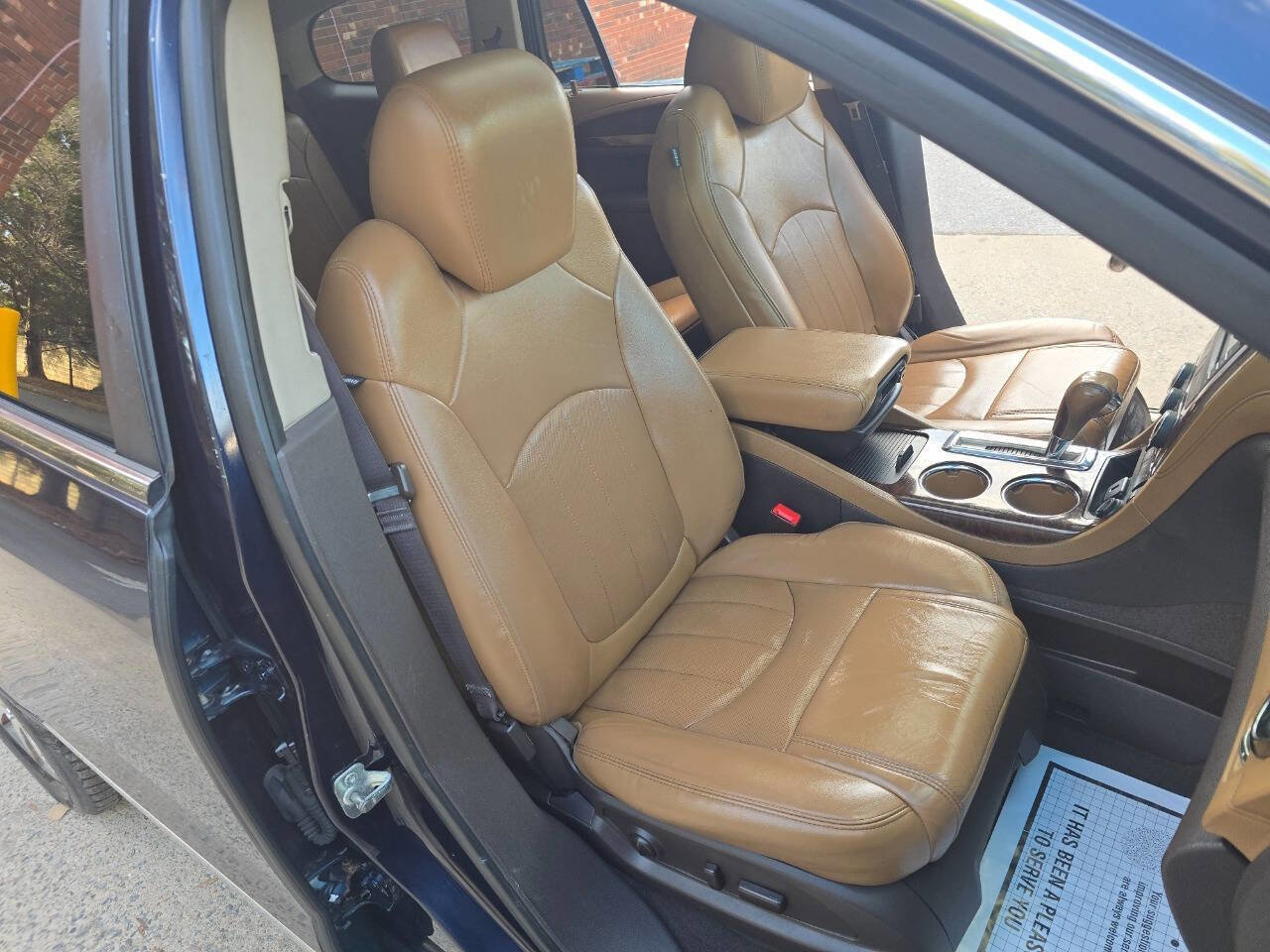 Used 2017 Buick Enclave Leather image 10