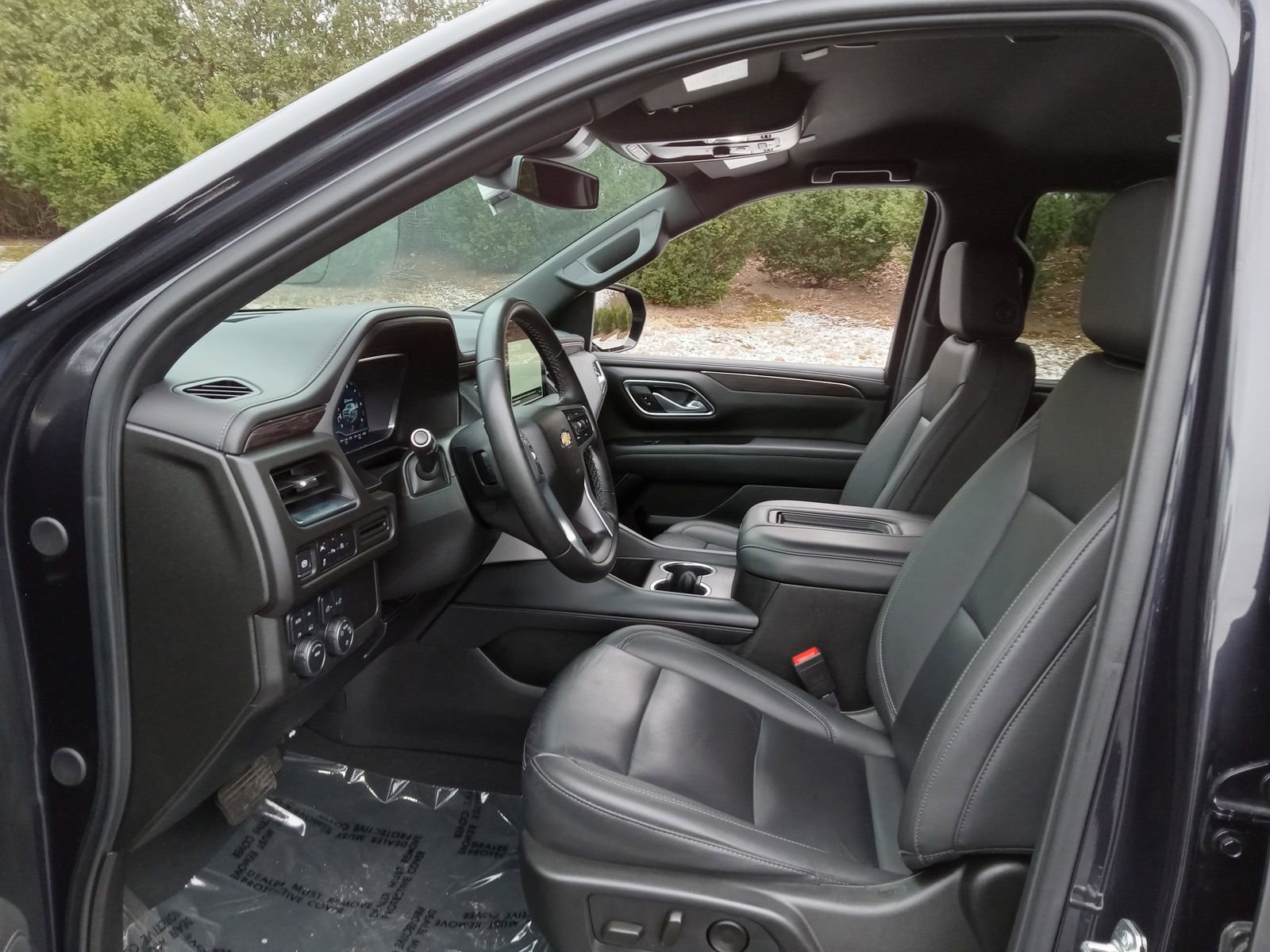 Used 2024 Chevrolet Tahoe LT image 10