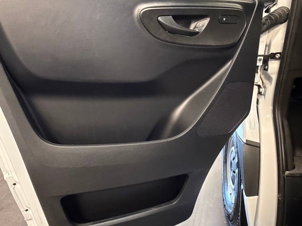 Used 2024 Mercedes-Benz Sprinter 2500 image 21