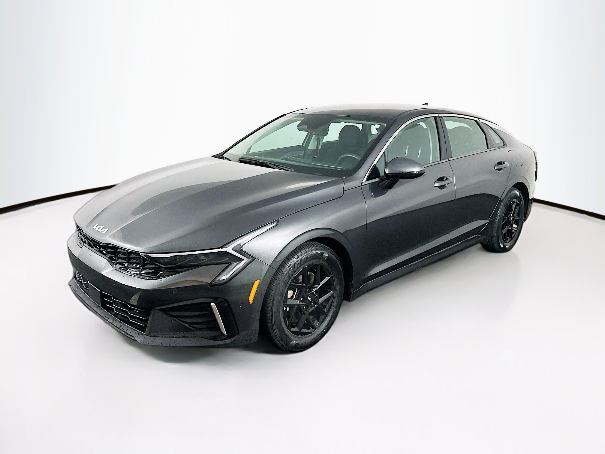 Used 2025 Kia K5 LXS image 3