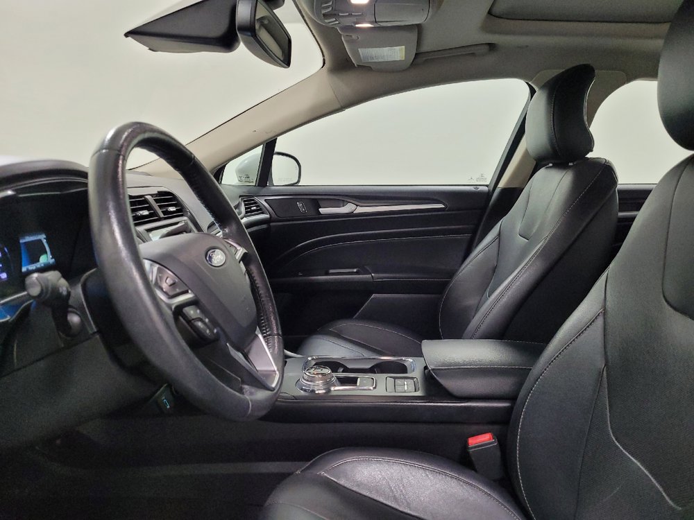 Used 2018 Ford Fusion Titanium FWD image 17