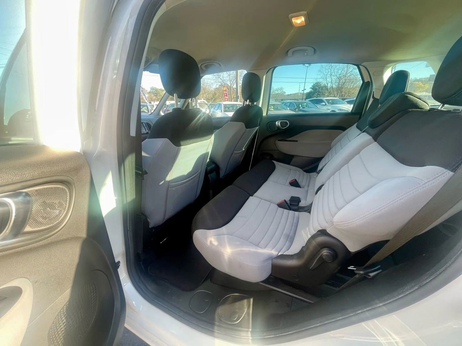Used 2014 FIAT 500L Easy image 6