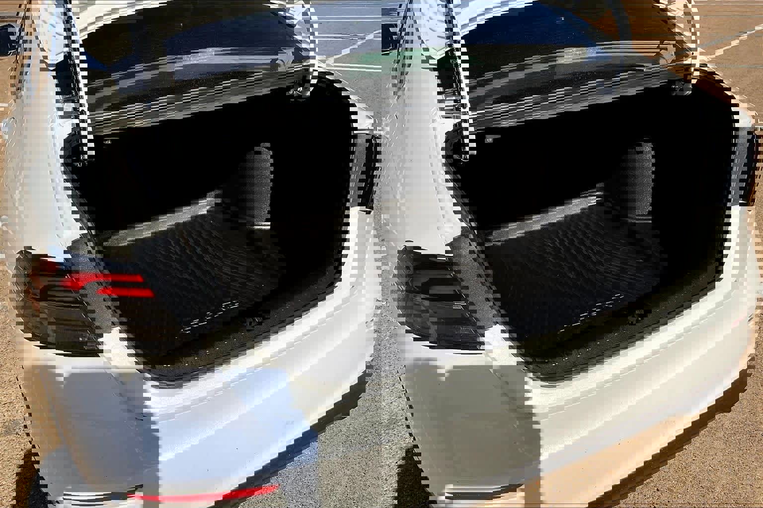 Used 2023 Honda Accord EX image 17