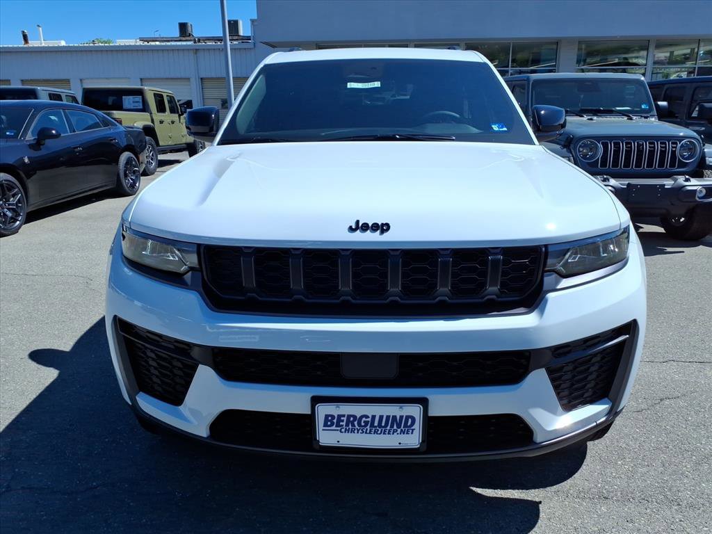 New 2026 Jeep Grand Cherokee L 4WD image 9