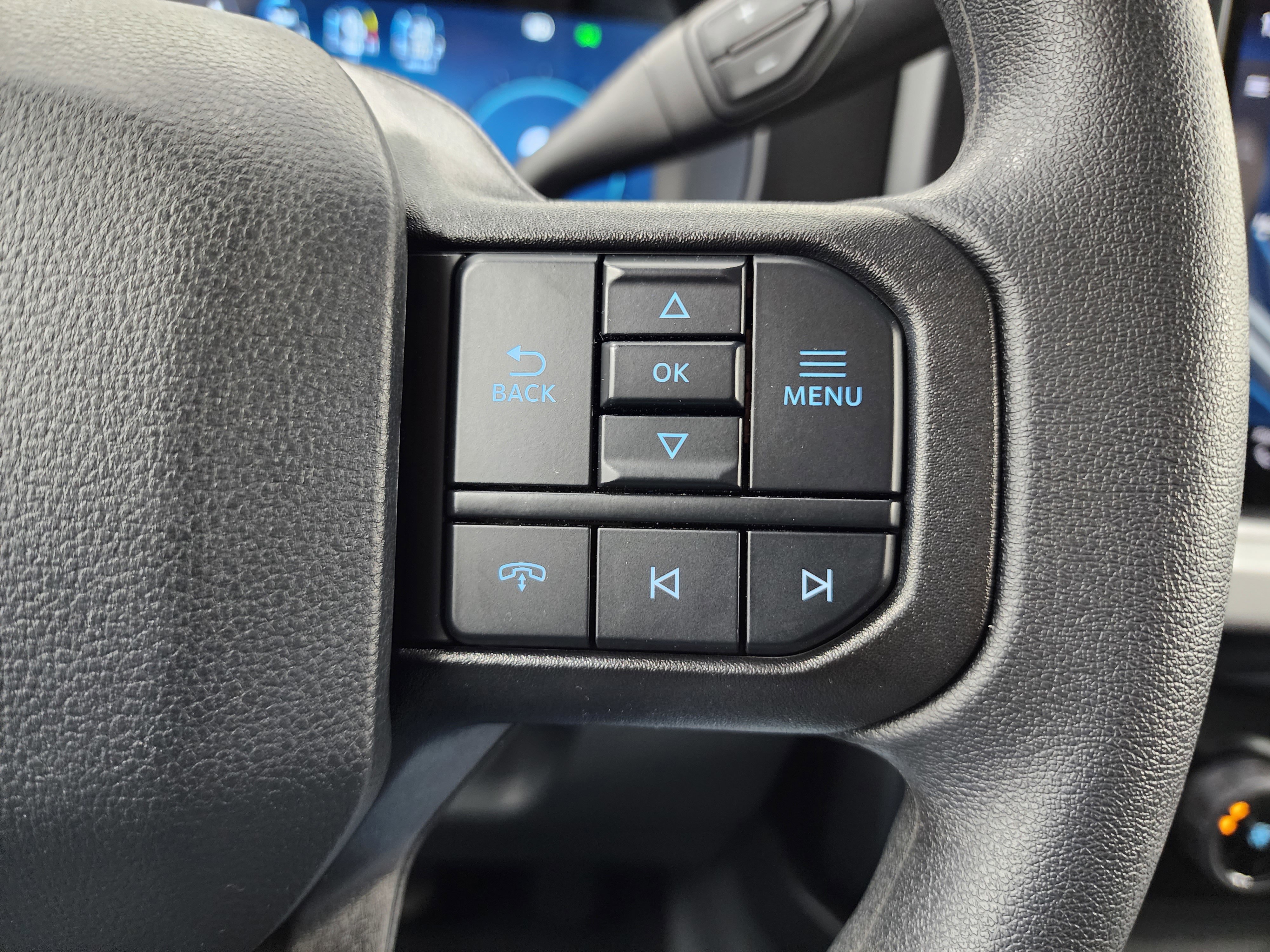 Used 2025 Ford F250 XLT w/ Black Appearance Package image 17