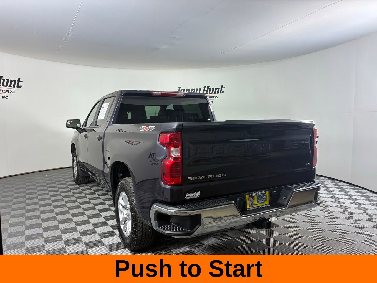 Used 2024 Chevrolet Silverado 1500 LT image 9