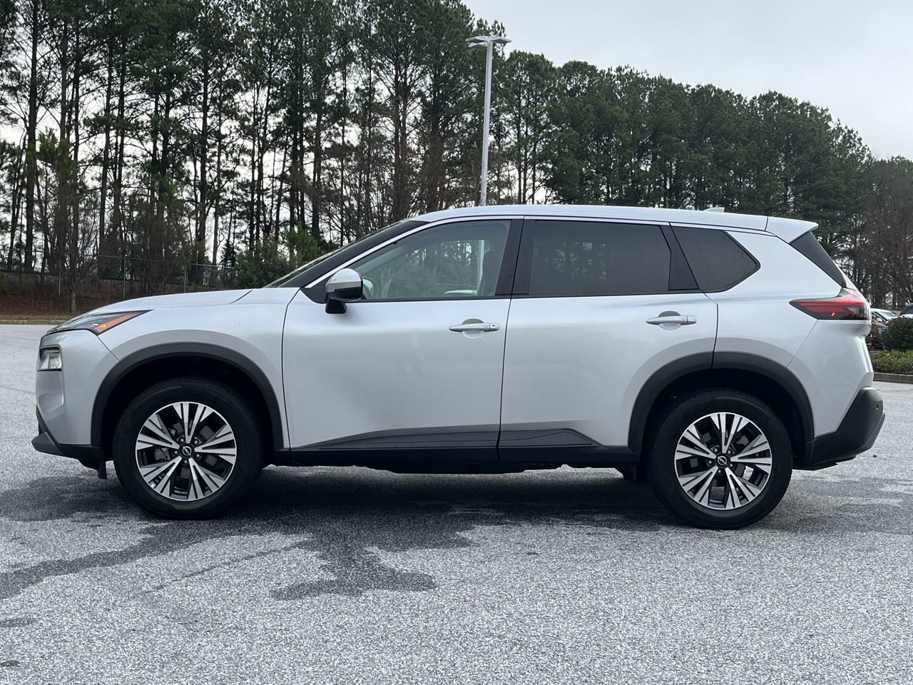 Certified 2022 Nissan Rogue SV image 20