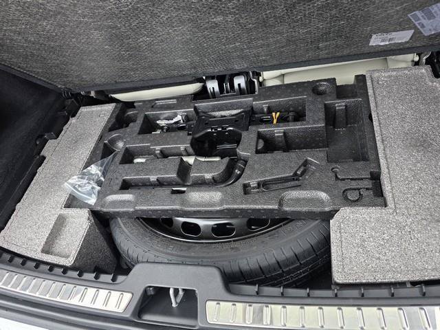 Used 2023 Volvo XC90 B5 Core AWD/4WD image 29