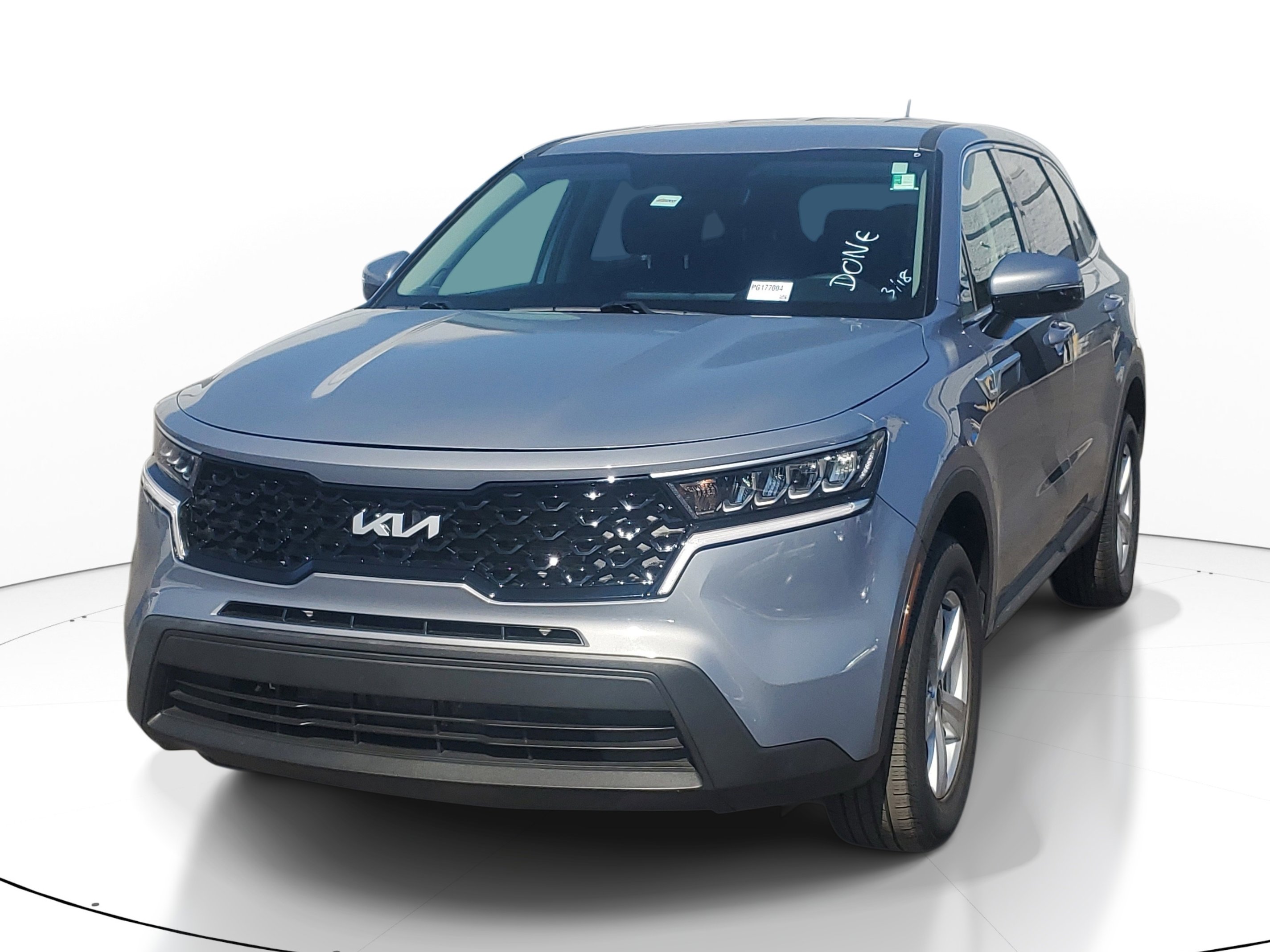 Used 2023 Kia Sorento LX image 3