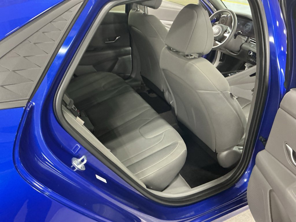 Certified 2024 Hyundai Elantra Blue image 15