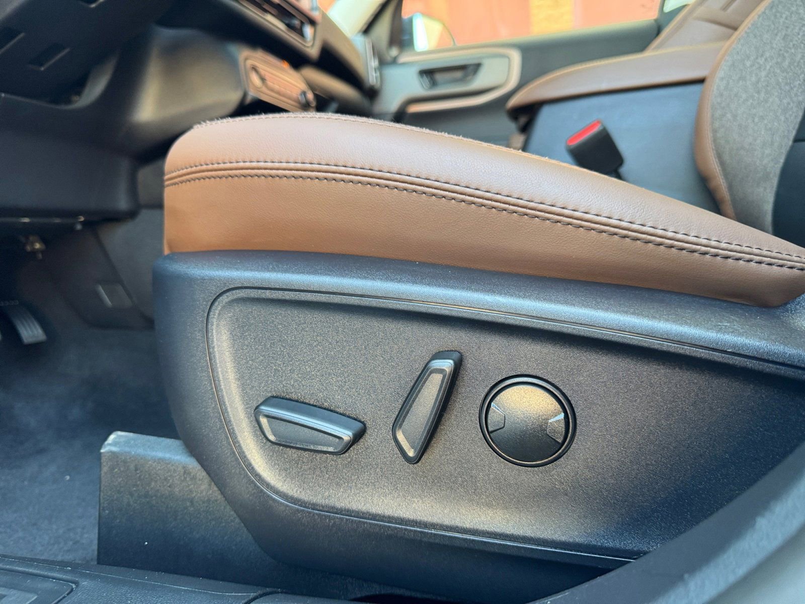 Certified 2025 Ford Bronco Sport Outer Banks w/ Outer Banks Tech Package+ image 19