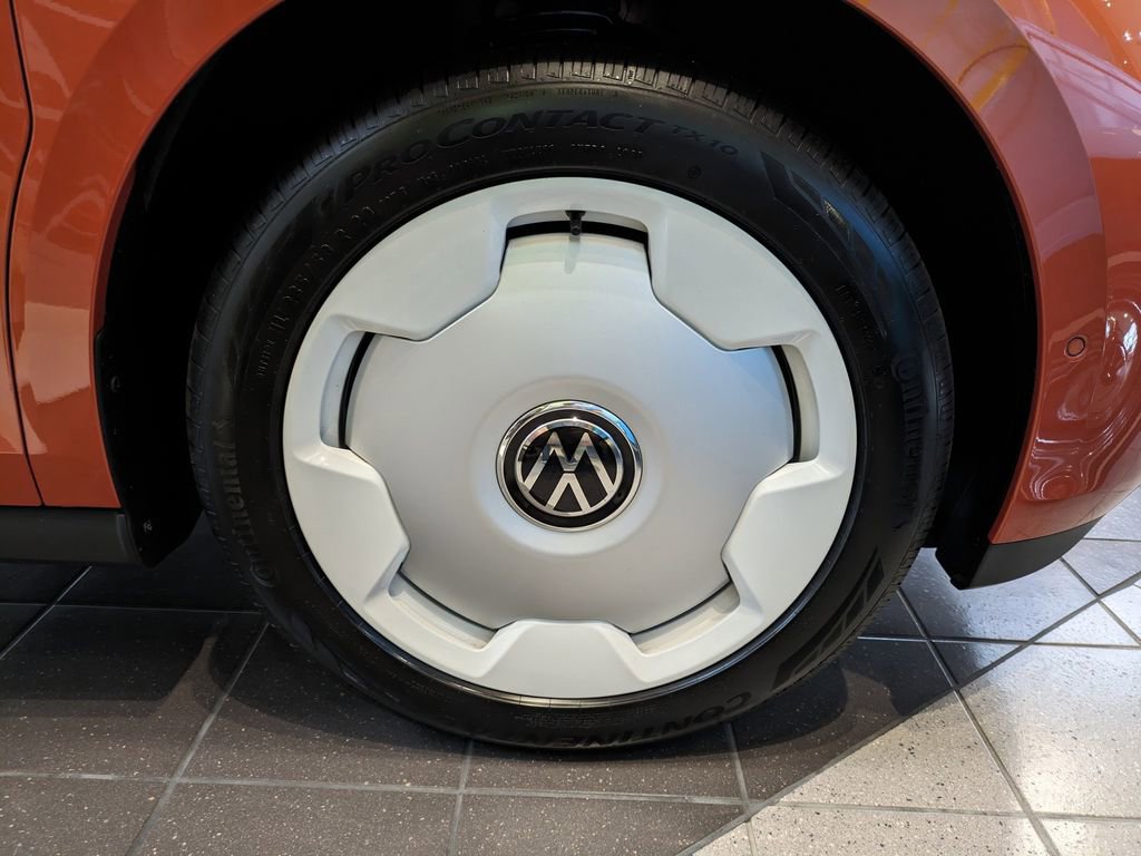 New 2025 Volkswagen ID. Buzz 1st Edition image 9